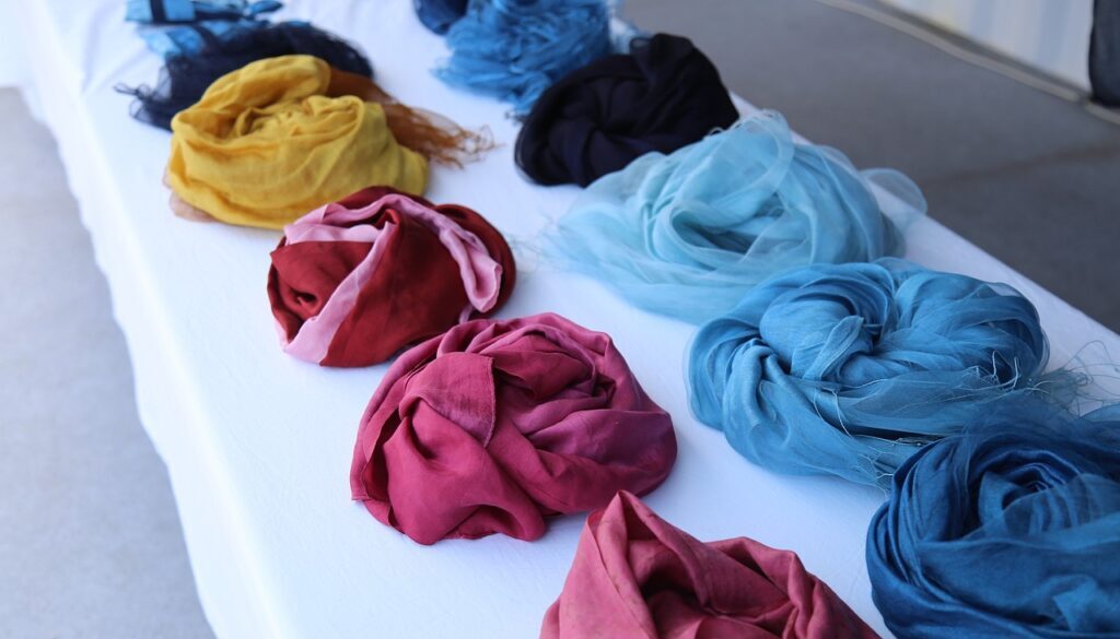 natural-dyed-cloth-1568967_1280